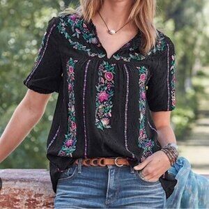 Sundance black embroidered short-sleeve top, XS